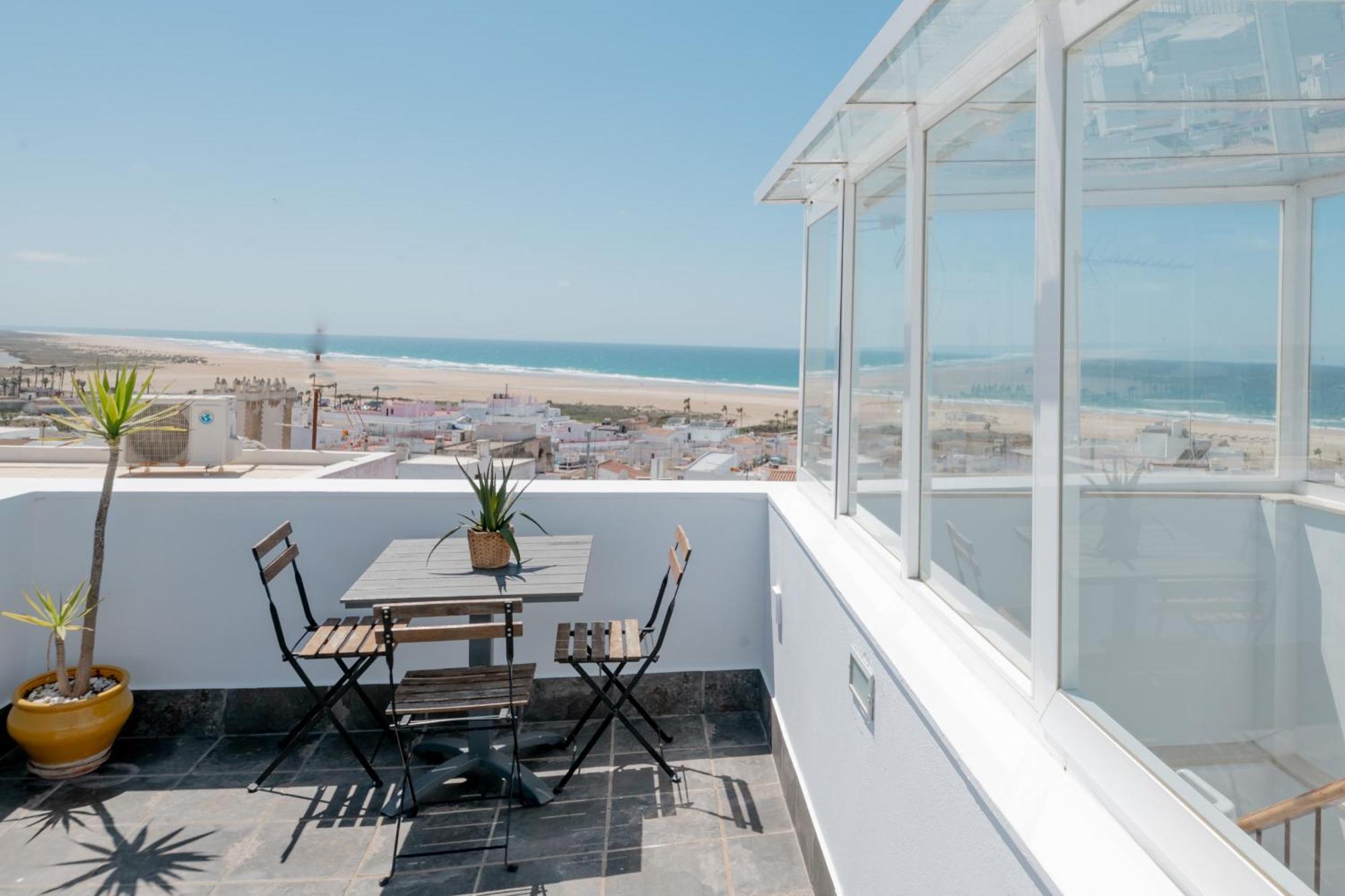 Apartamentos La Vista Conil De La Frontera Exterior photo