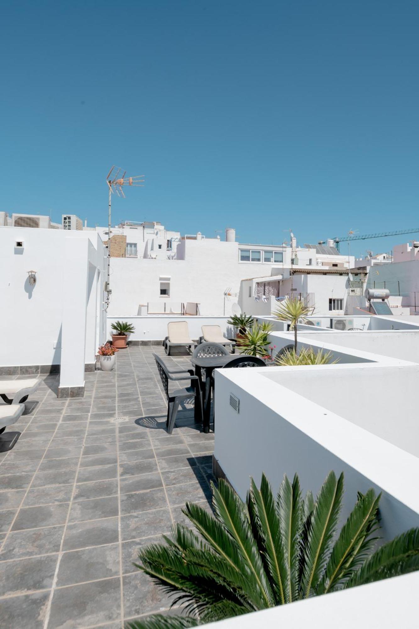 Apartamentos La Vista Conil De La Frontera Exterior photo