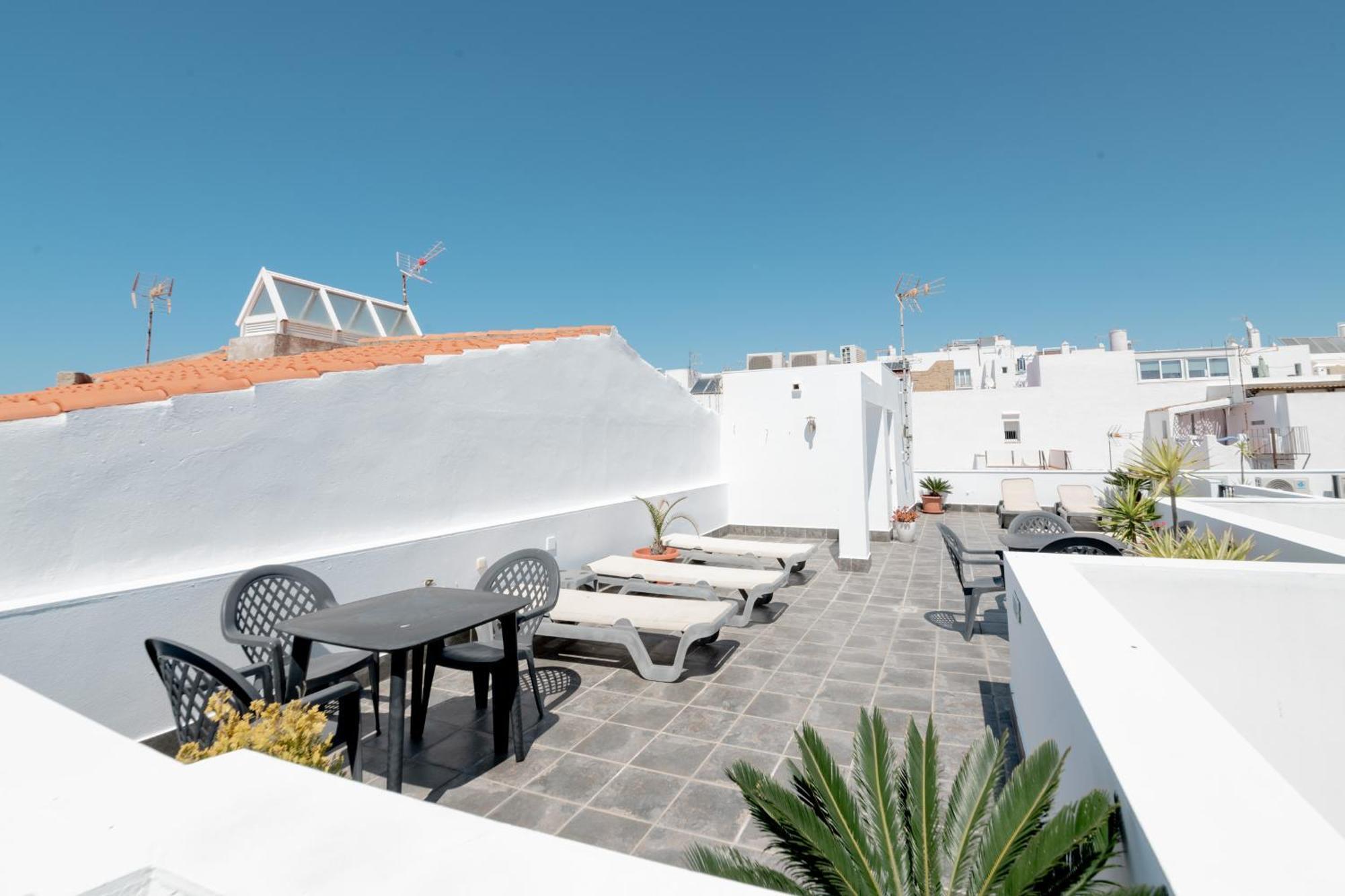Apartamentos La Vista Conil De La Frontera Exterior photo